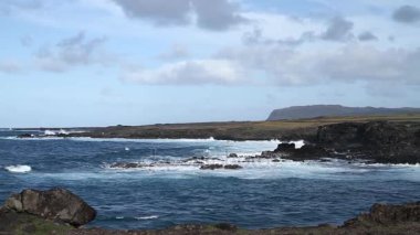 Paskalya Adası kıyısında