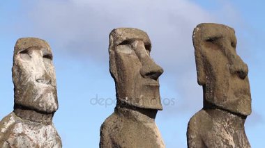 Paskalya Adası anıtlar 
