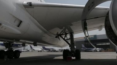 Havaalanı pist uçaklar ile