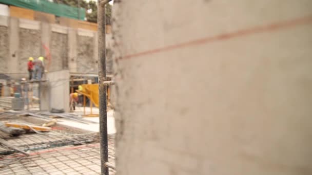 Construction site workers — Stock Video