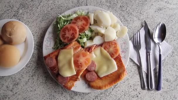 A tányér lazac közelről — Stock videók