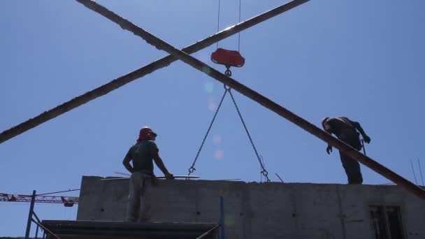 Trabajadores de la construcción — Vídeos de Stock