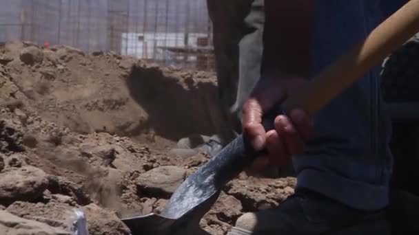 Worker's feet slow-motion — Stock Video