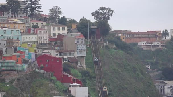 Gamla hissar i Valparaiso — Stockvideo