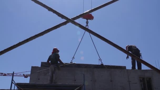 Trabajadores de la construcción — Vídeos de Stock