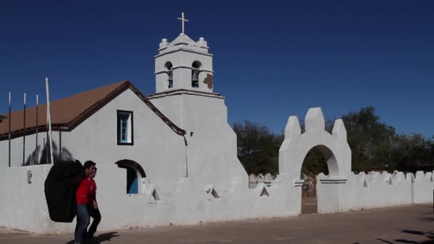 Deserto ingresso chiesa — Video Stock