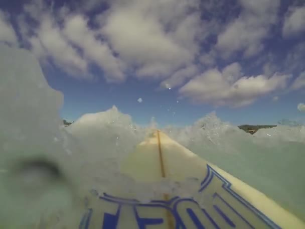 Tabla de surf en acción POV — Vídeos de Stock