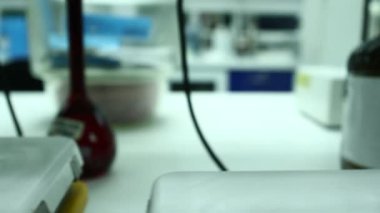 cam şişeler içinde sıvı çözümleri