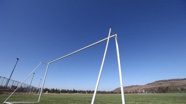 gün boyunca futbol sahası