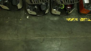 Endüstriyel depoda forklift