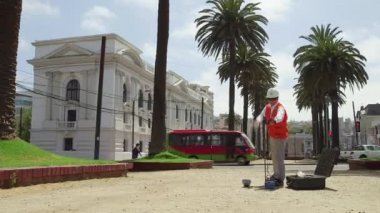 Kiriş alt çekiç çalmak