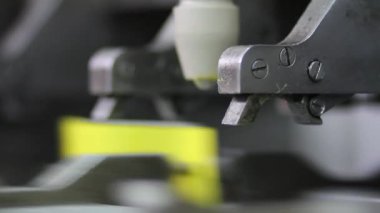 suyunu ve bir fabrika ambalajın içine kapalı mayonez