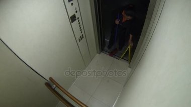 İç Asansör temizleyici