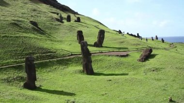 Paskalya Adası anıtlar