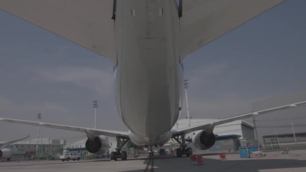 Pas startowy lotniska z samolotów — Wideo stockowe