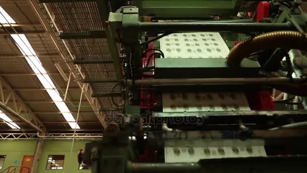 Бумага, печатаемая на заводе . — стоковое видео
