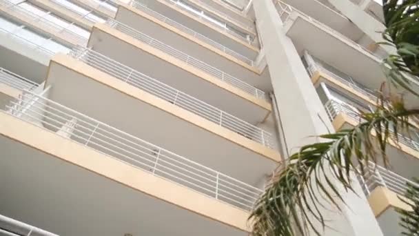 Wide shot of building balconies — Stock Video