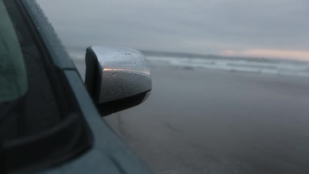 Truck mirror detail on beach — Stock Video