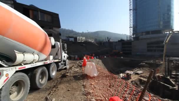 Trabajadores de la construcción — Vídeo de stock