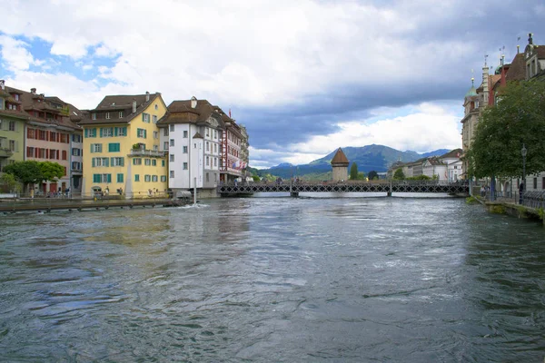 Río Reuss en Lucerna — Foto de Stock