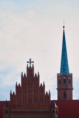 St. Adalbert'ın Kilisesi Wroclaw, Lower Silesian, Polonya. Oder nehrinin sol yakasında en eski Kilisesi. 1112 belgesinde genişletildi için kurulan ve daha sonra Dominikliler için teslim