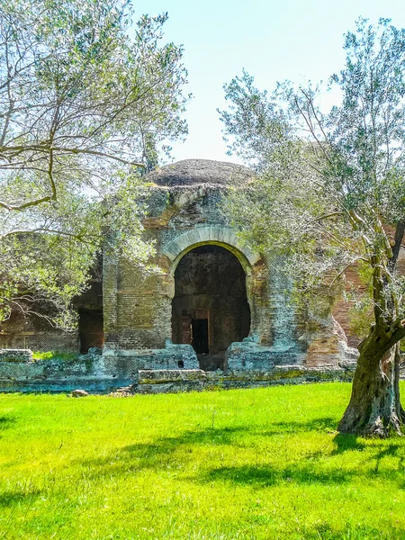 HDR Villa Adriano ruins in Tivoli — Stock Photo, Image