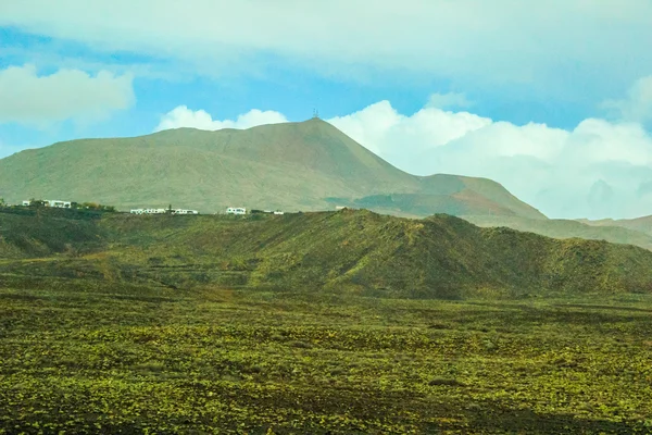 HDR Lanzarote strand op de Spaanse Canarische eilanden — Stockfoto