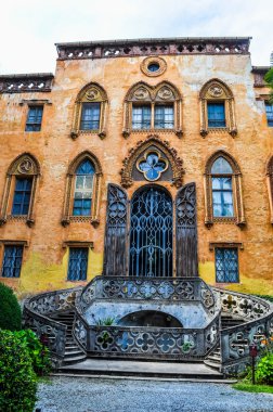 HDR Castello del Roccolo Caraglio içinde