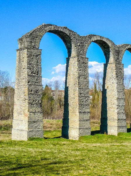 HDR Rzymski akwedukt w mieście Acqui Terme — Zdjęcie stockowe