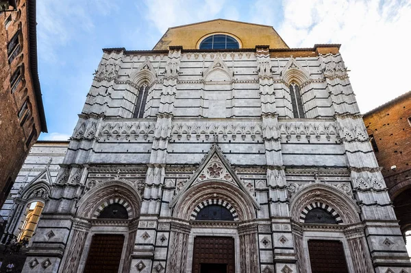 HDR Catedral igreja batistério em Siena — Fotografia de Stock