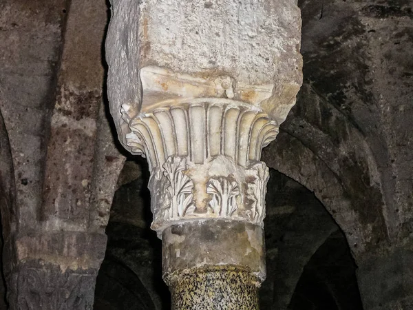 HDR Santa Maria Assunta katedrální krypty v Sutri — Stock fotografie