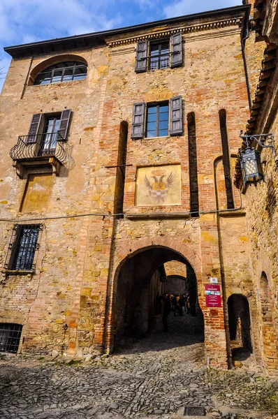 HDR Castello Scipione Salsoma aka Castello Pallavicino kalede