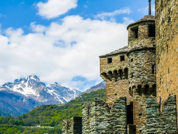 Fenis HDR Fenis kalede