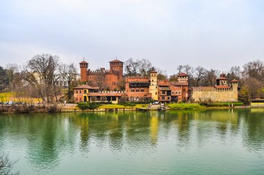 Torino'da HDR Ortaçağ Kalesi