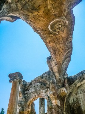 Tivoli harabelerde HDR Villa Adriano