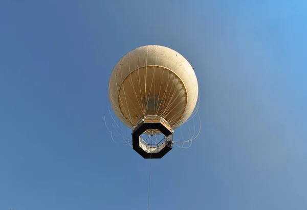 Hete luchtballon in Turijn — Stockfoto