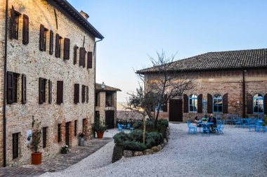 Tabiano Terme 'deki HDR Tabiano Castello Köyü