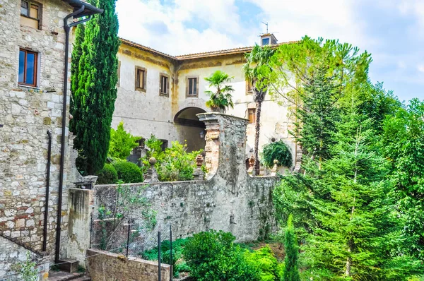 Hdr blick auf die stadt colle val d elsa — Stockfoto