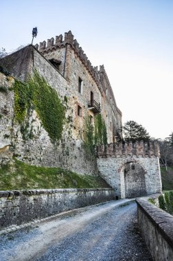Tabiano Terme 'deki HDR Tabiano Castello Köyü