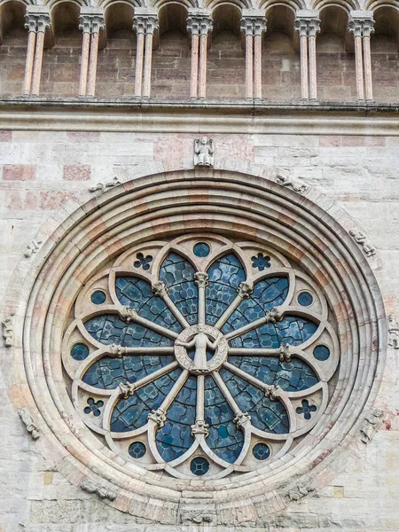 HDR Cattedrale di San Vigilio, Duomo di Trento in Trento — стокове фото