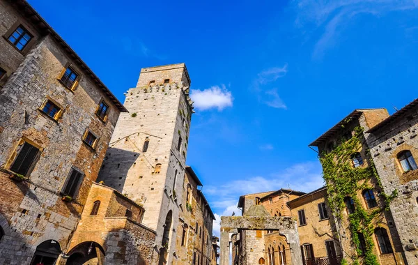 HDR Visa av den staden San Gimignano — Stockfoto