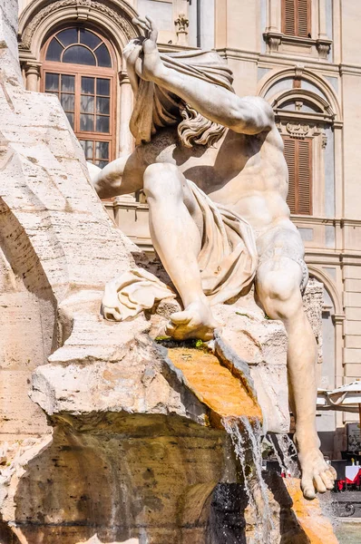 HDR Fontana de los Cuatro Ríos en Roma —  Fotos de Stock