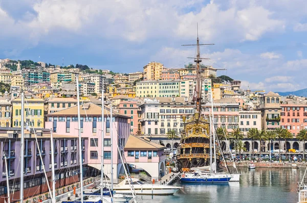 HDR Harbour, Genova, Italia — Foto Stock