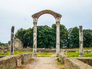 HDR kalıntıları Minturnae, İtalya