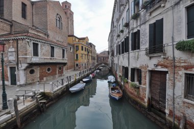 Venedik kanal manzaralı