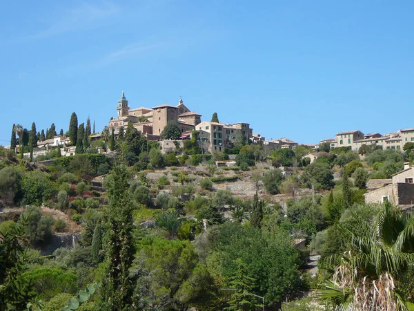 Kilátás a város Valldemossa — Stock Fotó