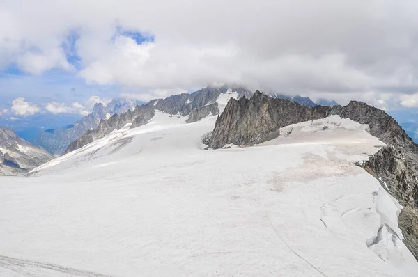 HDR Mont Blanc в долине Аоста — стоковое фото