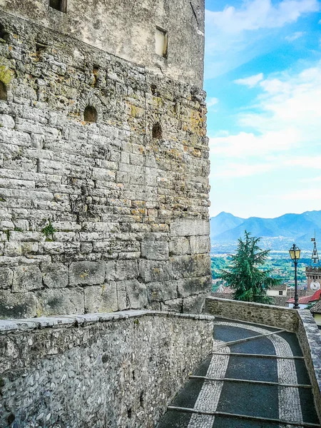 HDR Acropolis ใน Ferentino — ภาพถ่ายสต็อก