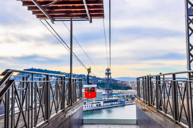 Barselona Limanı HDR havadan görünümü