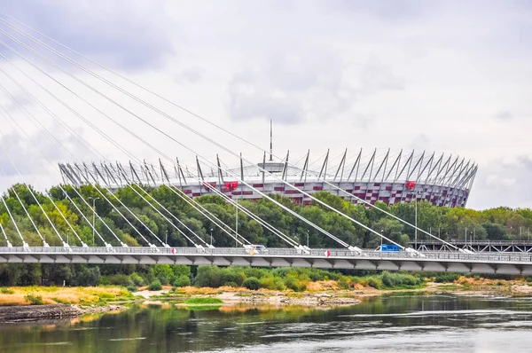 HDR most nad rzeką Wisłą (Wisła) w Warszawie — Zdjęcie stockowe